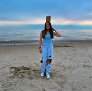 Meet your Posher, Emma